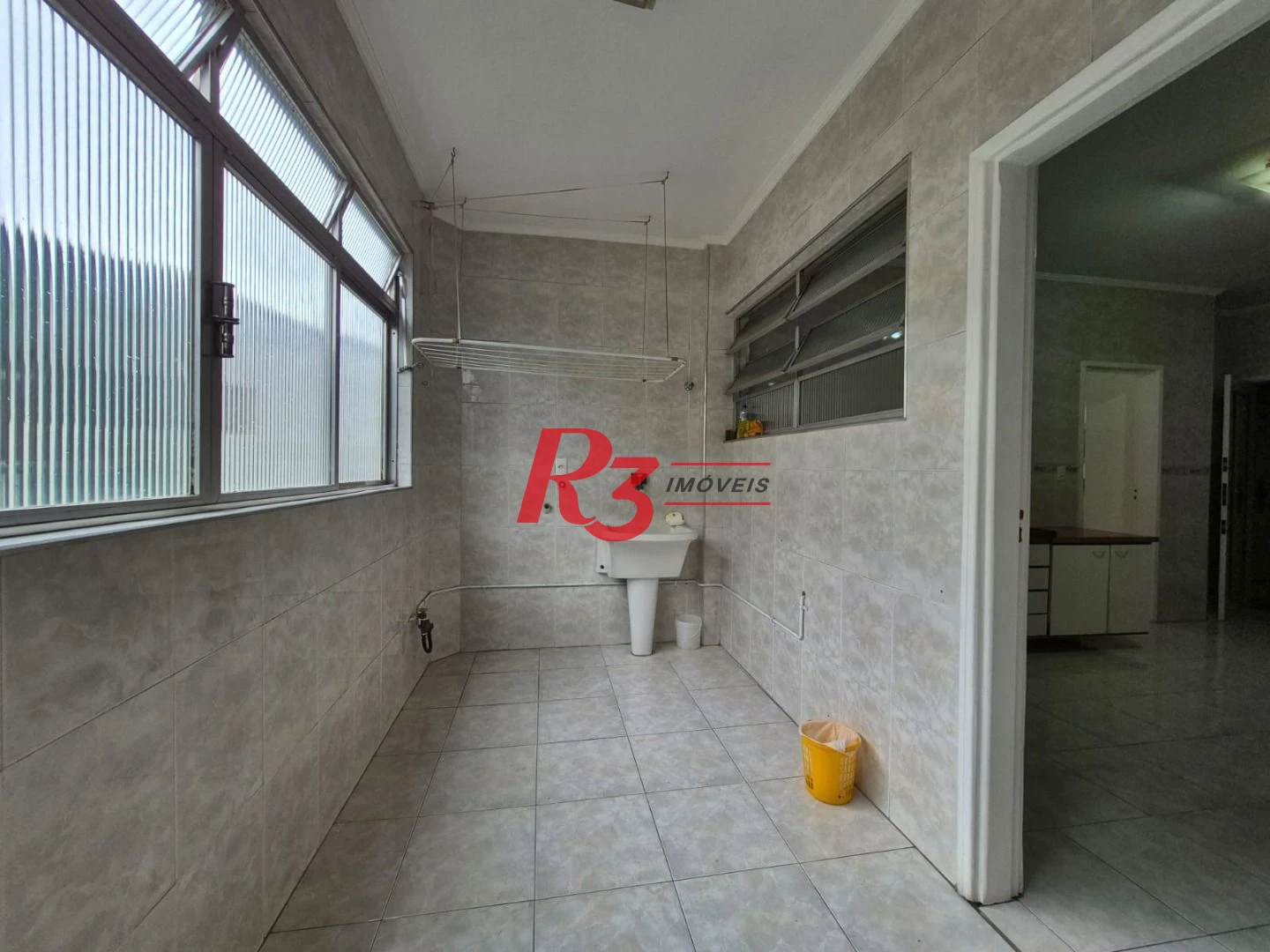 Apartamento com 3 dormitórios à venda, 135 m² por R$ 899.000,00 - Embaré - Santos/SP