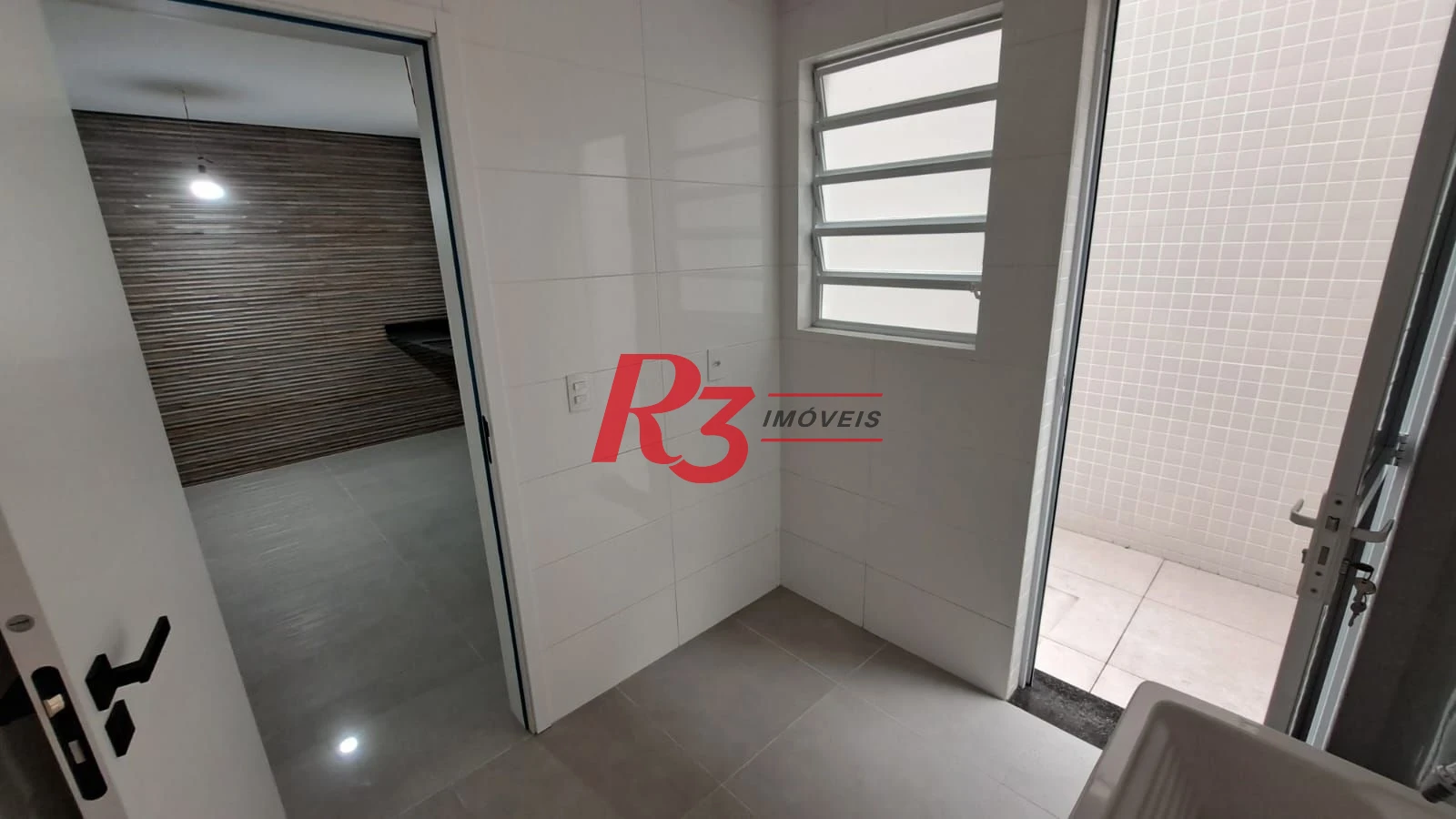 Casa com 3 dormitórios à venda, 139 m² por R$ 1.400.000,00 - Aparecida - Santos/SP