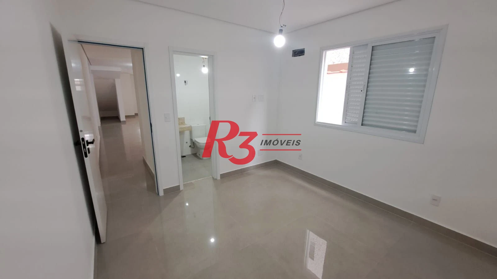 Casa com 3 dormitórios à venda, 139 m² por R$ 1.400.000,00 - Aparecida - Santos/SP
