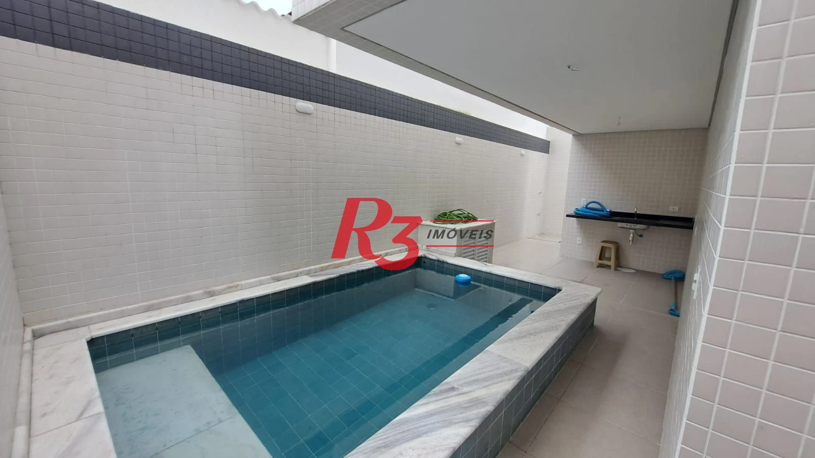 Casa com 3 dormitórios à venda, 139 m² por R$ 1.400.000,00 - Aparecida - Santos/SP