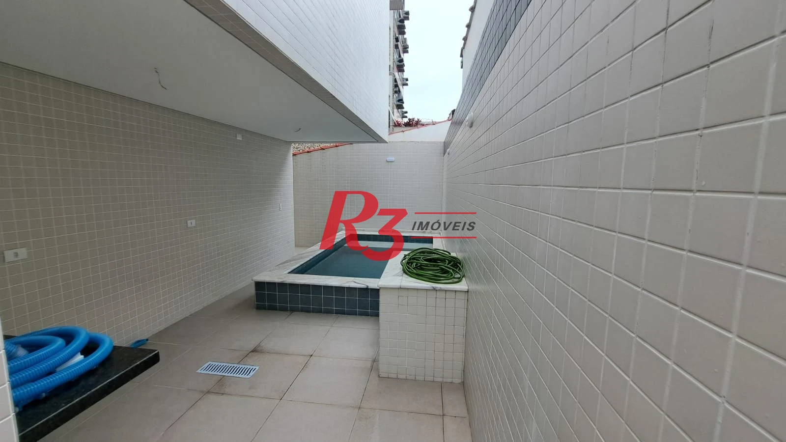 Casa com 3 dormitórios à venda, 139 m² por R$ 1.400.000,00 - Aparecida - Santos/SP