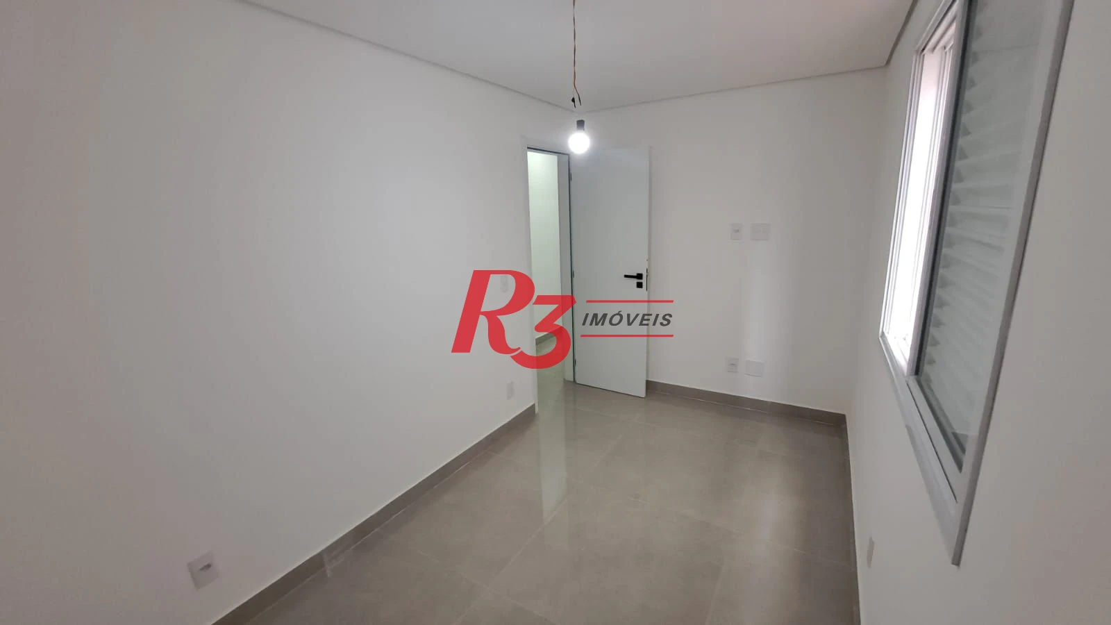 Casa com 3 dormitórios à venda, 151 m² por R$ 1.450.000,00 - Aparecida - Santos/SP