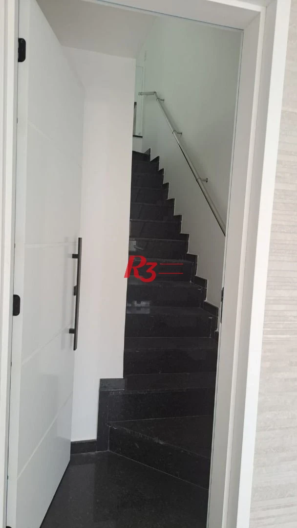 Casa com 3 dormitórios à venda, 151 m² por R$ 1.450.000,00 - Aparecida - Santos/SP