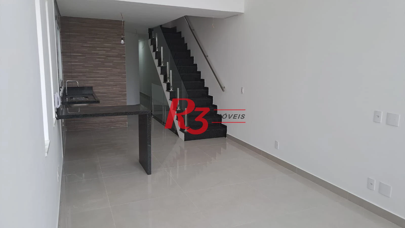 Casa com 3 dormitórios à venda, 151 m² por R$ 1.450.000,00 - Aparecida - Santos/SP