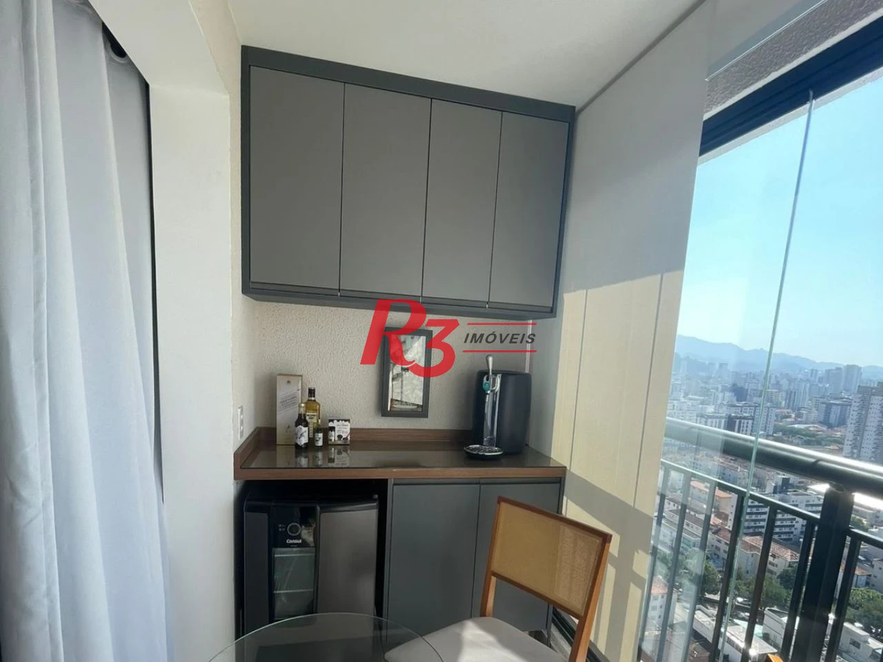 Apartamento com 2 dormitórios para alugar, 63 m² por R$ 5.600,00/mês - Marapé - Santos/SP