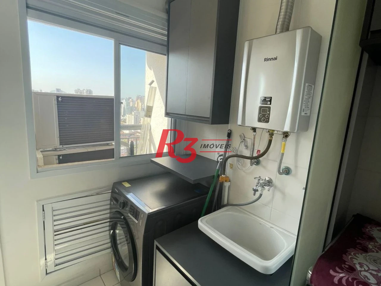Apartamento com 2 dormitórios para alugar, 63 m² por R$ 5.600,00/mês - Marapé - Santos/SP