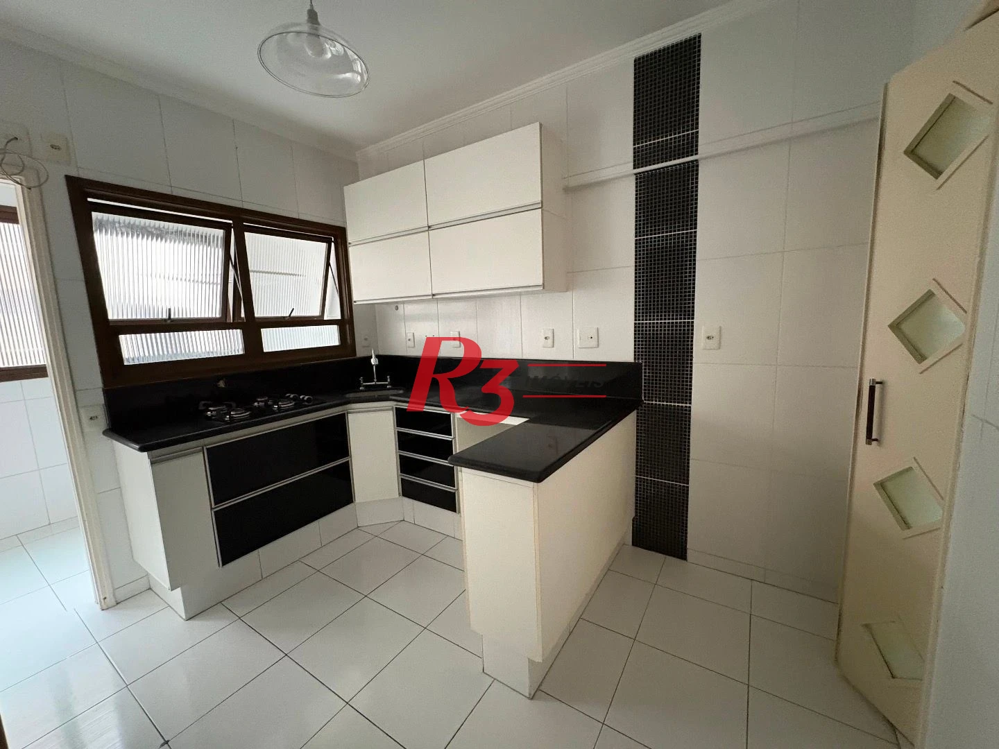 Apartamento com 2 dormitórios para alugar, 104 m² por R$ 4.970,00/mês - Encruzilhada - Santos/SP