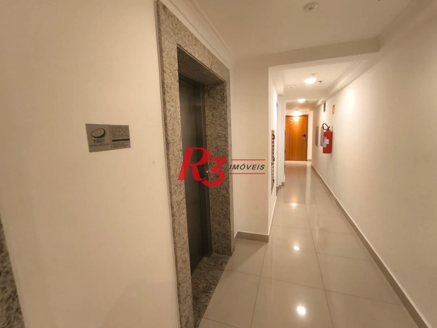 Sala para alugar, 50 m² por R$ 3.800,00/mês - Marapé - Santos/SP