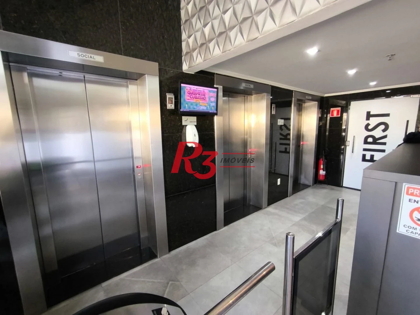 Sala para alugar, 50 m² por R$ 3.800,00/mês - Marapé - Santos/SP
