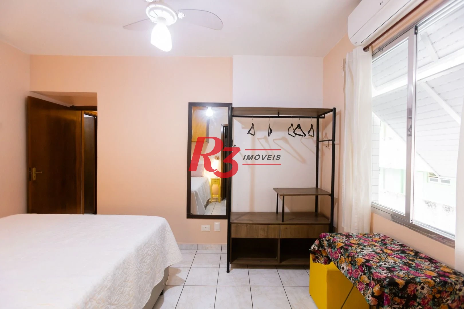 Apartamento com 3 dormitórios para alugar, 86 m² por R$ 6.000,02/mês - Ponta da Praia - Santos/SP