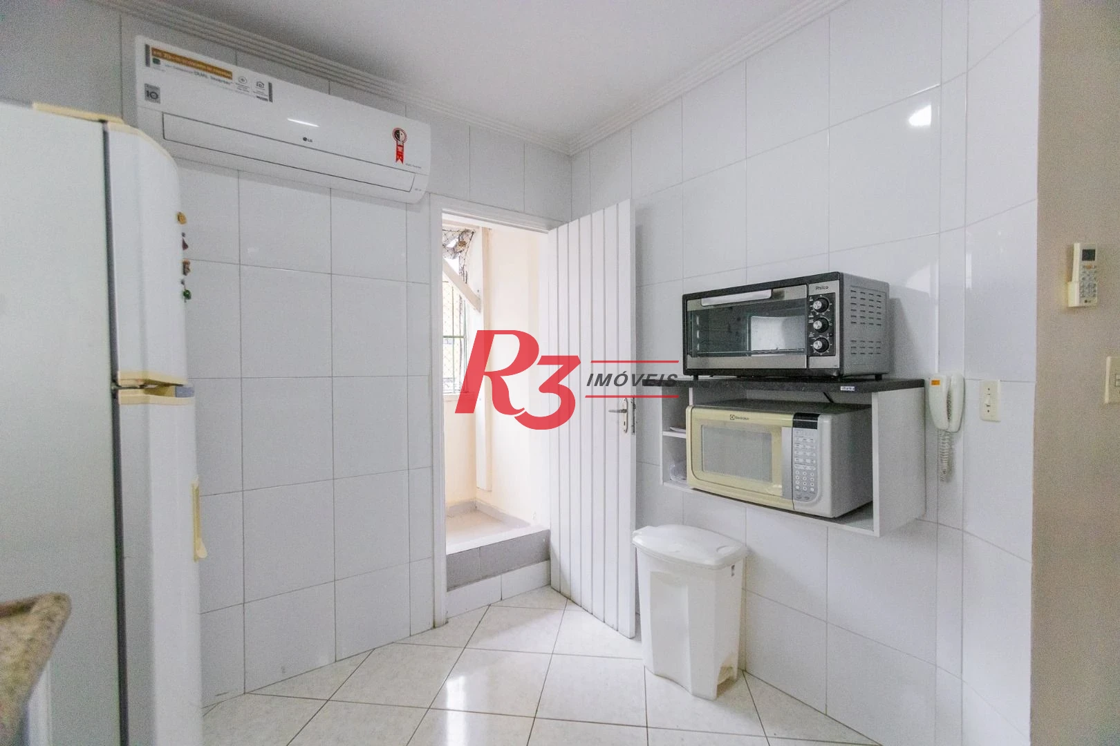Apartamento com 3 dormitórios para alugar, 86 m² por R$ 6.000,02/mês - Ponta da Praia - Santos/SP