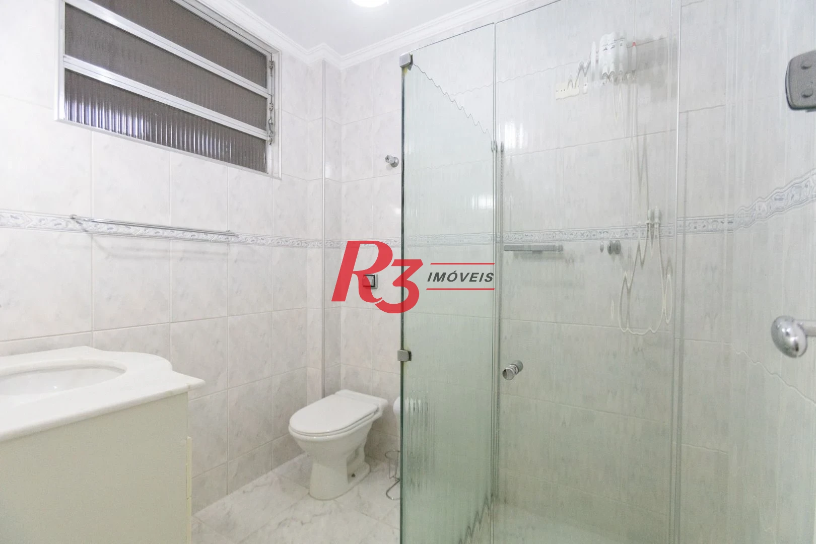 Apartamento com 3 dormitórios para alugar, 121 m² por R$ 5.600,00/mês - Gonzaga - Santos/SP