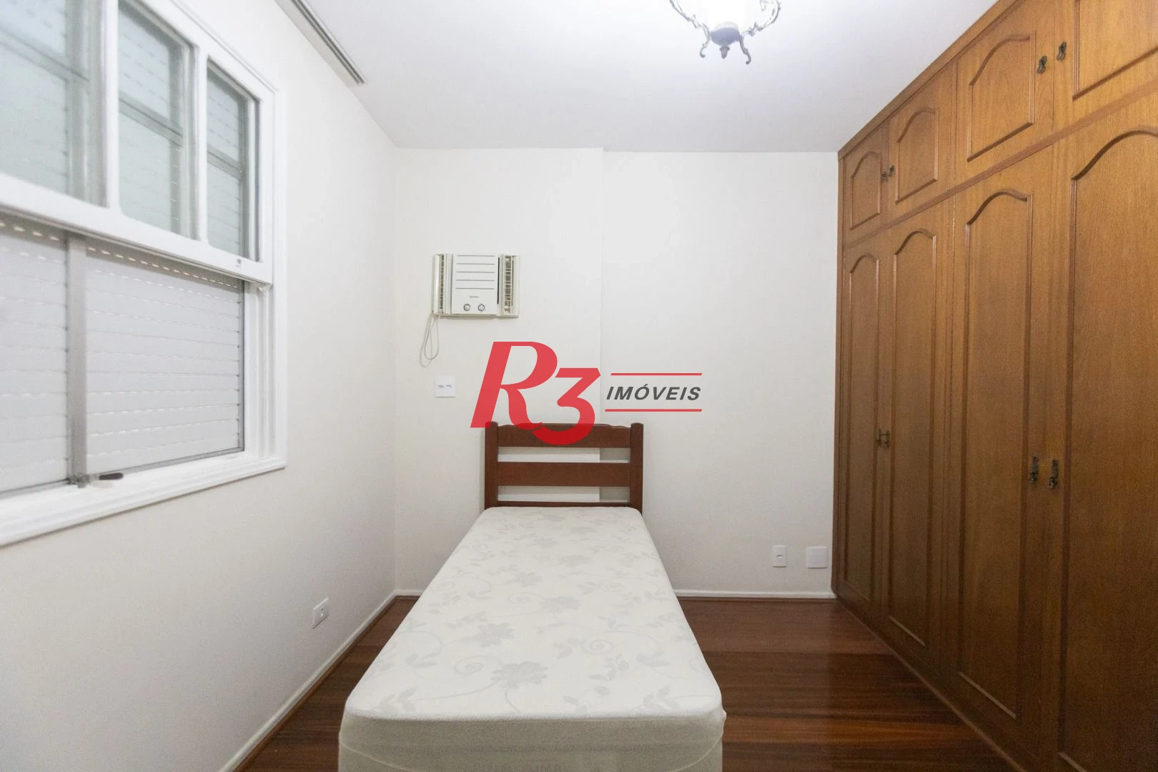 Apartamento com 3 dormitórios para alugar, 121 m² por R$ 5.600,00/mês - Gonzaga - Santos/SP