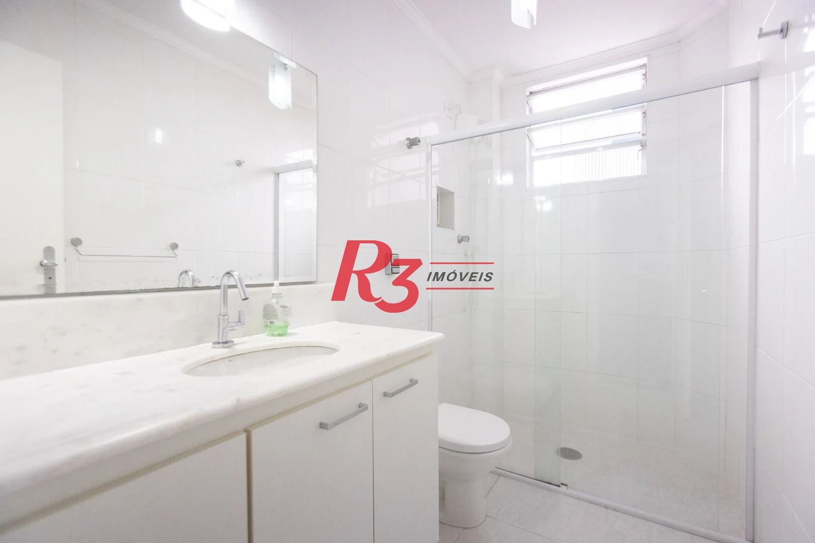 Apartamento com 3 dormitórios para alugar, 121 m² por R$ 5.600,00/mês - Gonzaga - Santos/SP