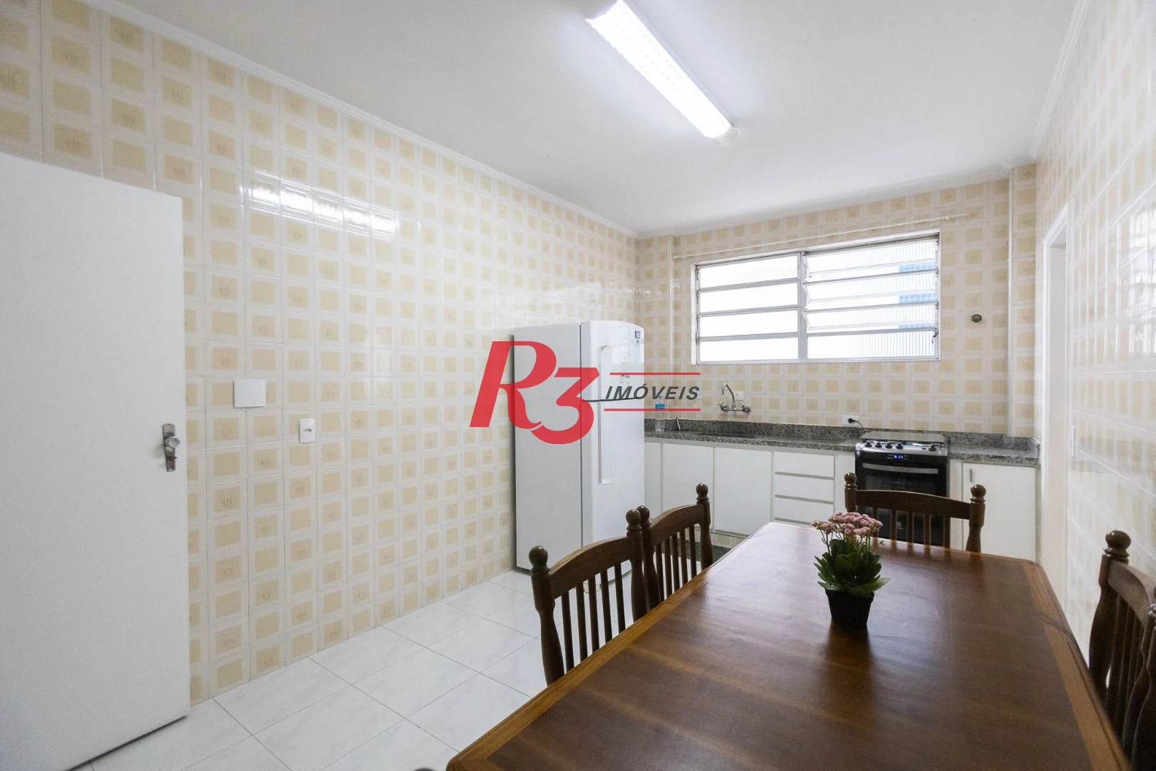 Apartamento com 3 dormitórios para alugar, 121 m² por R$ 5.600,00/mês - Gonzaga - Santos/SP