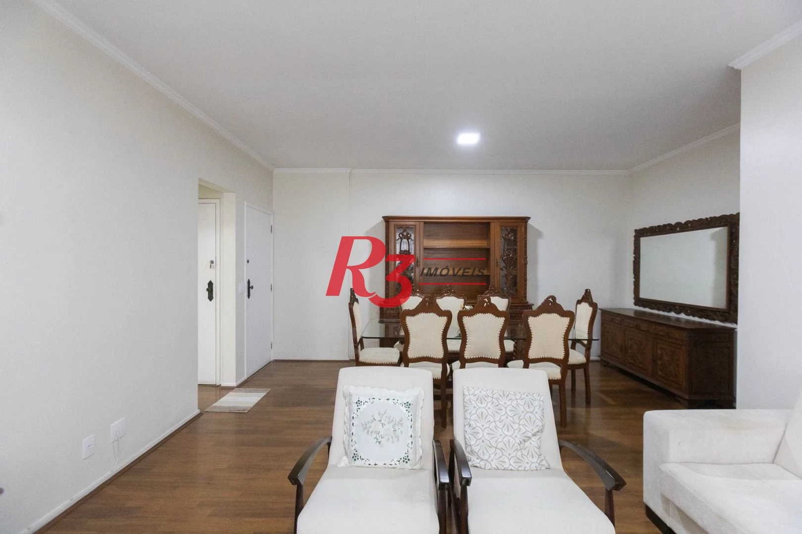 Apartamento com 3 dormitórios para alugar, 121 m² por R$ 5.600,00/mês - Gonzaga - Santos/SP