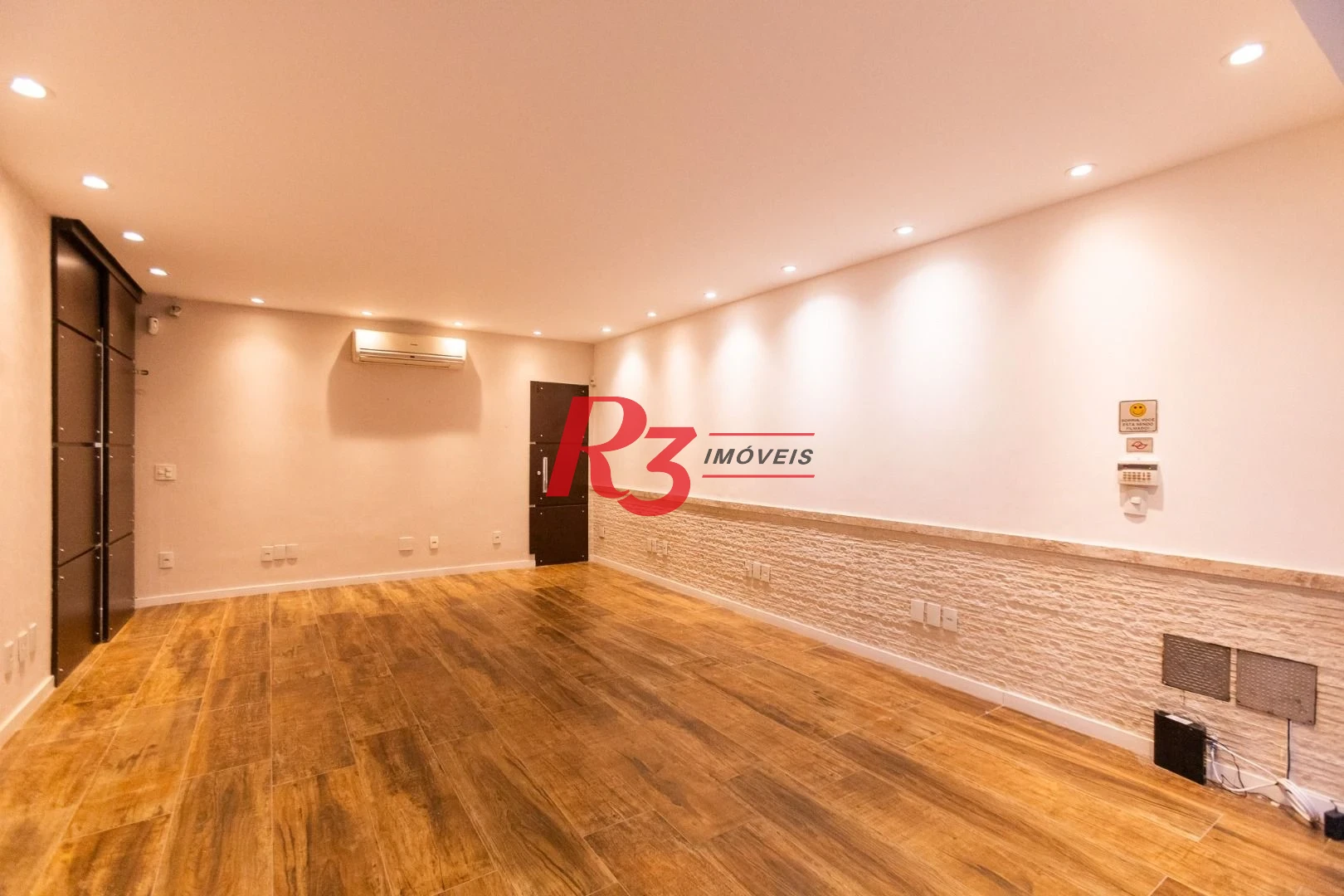 Sala para alugar, 50 m² por R$ 4.000,02/mês - Gonzaga - Santos/SP
