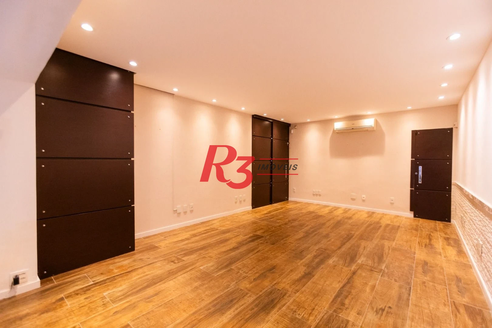 Sala para alugar, 50 m² por R$ 4.000,02/mês - Gonzaga - Santos/SP