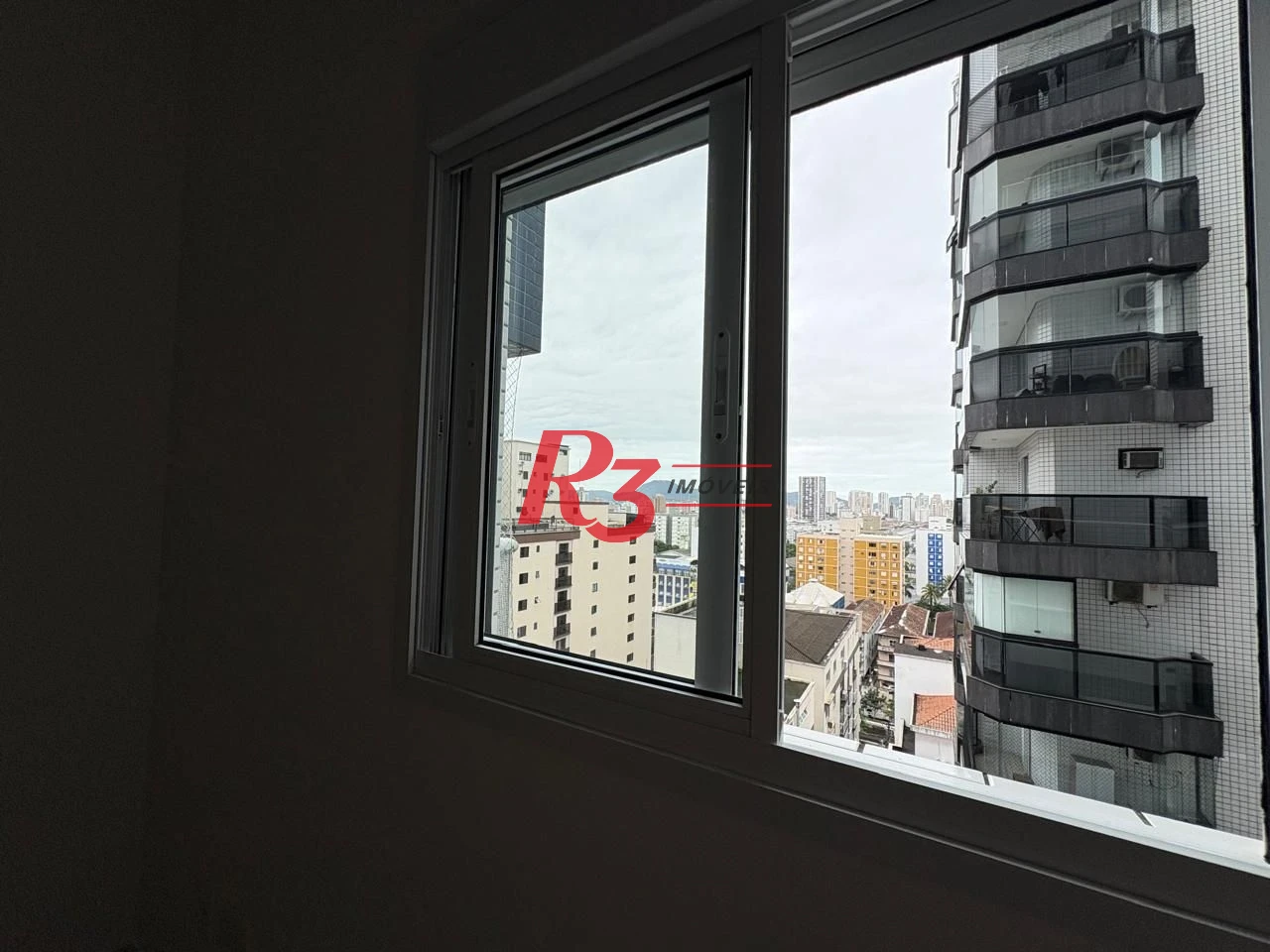 Apartamento com 1 dormitório para alugar, 52 m² por R$ 4.200,00/mês - Aparecida - Santos/SP