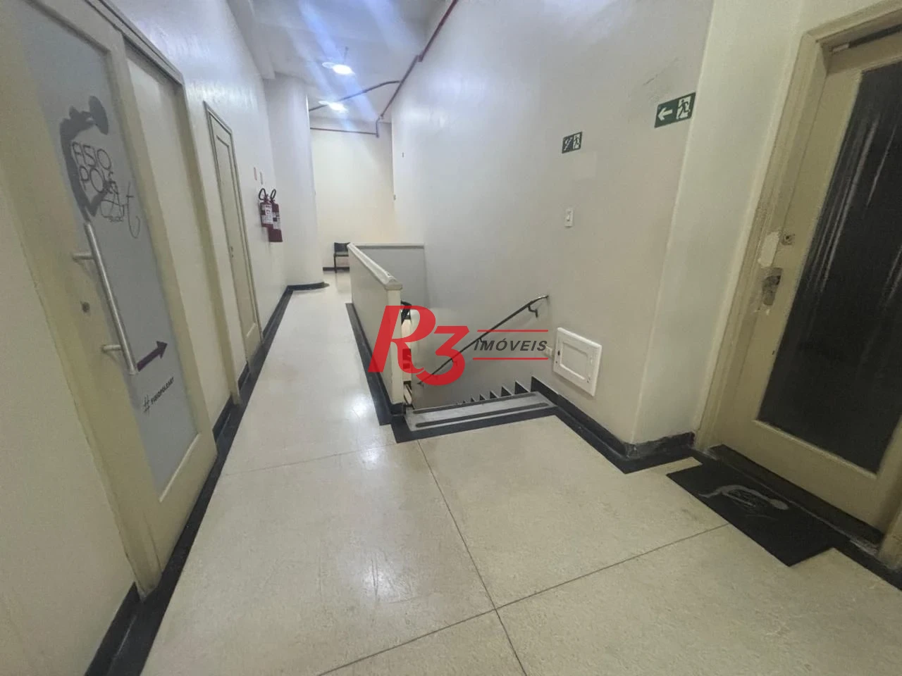 Sala para alugar, 46 m² por R$ 3.100,00/mês - Gonzaga - Santos/SP