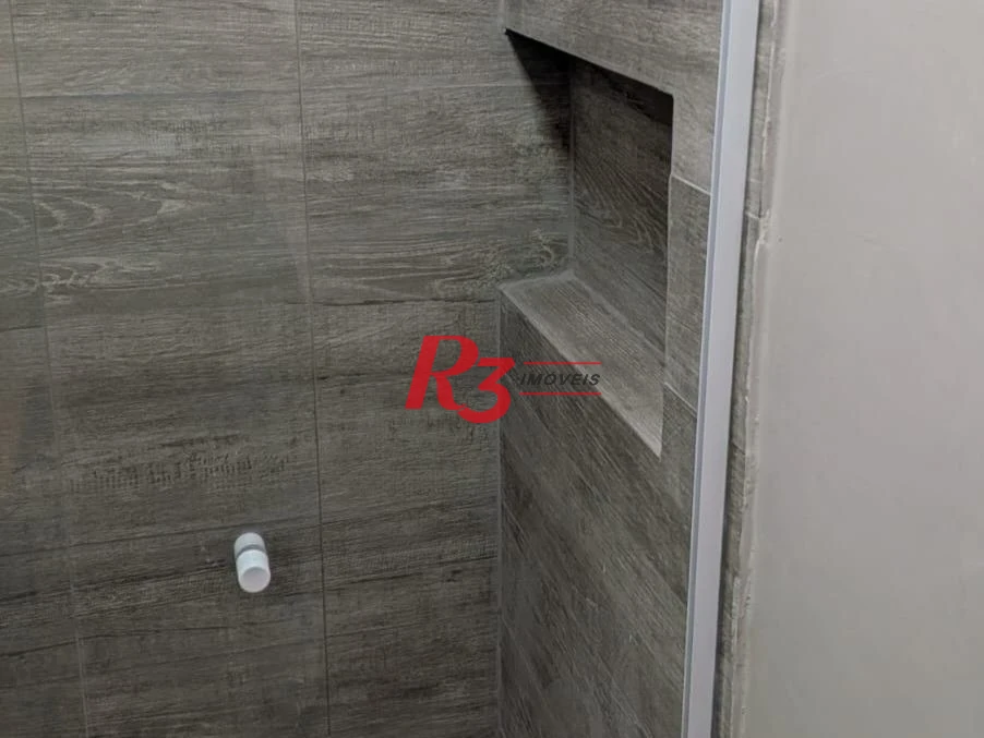 Apartamento com 2 dormitórios à venda, 45 m² por R$ 290.000,00 - Boqueirão - Santos/SP