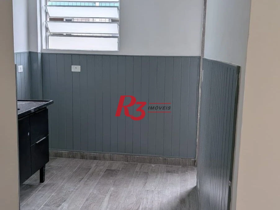 Apartamento com 2 dormitórios à venda, 45 m² por R$ 290.000,00 - Boqueirão - Santos/SP