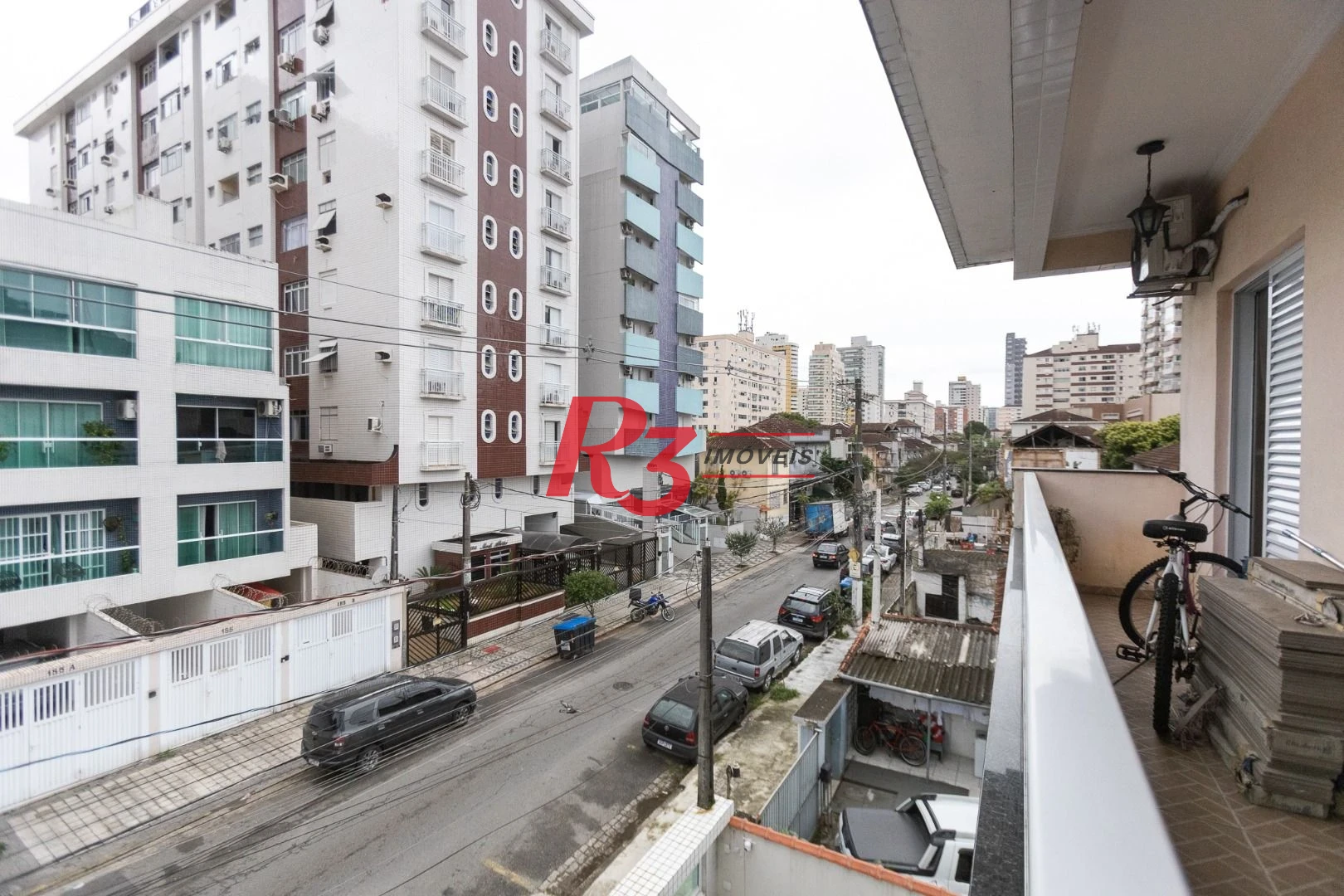 Casa com 3 dormitórios à venda, 200 m² por R$ 1.850.000,00 - Campo Grande - Santos/SP