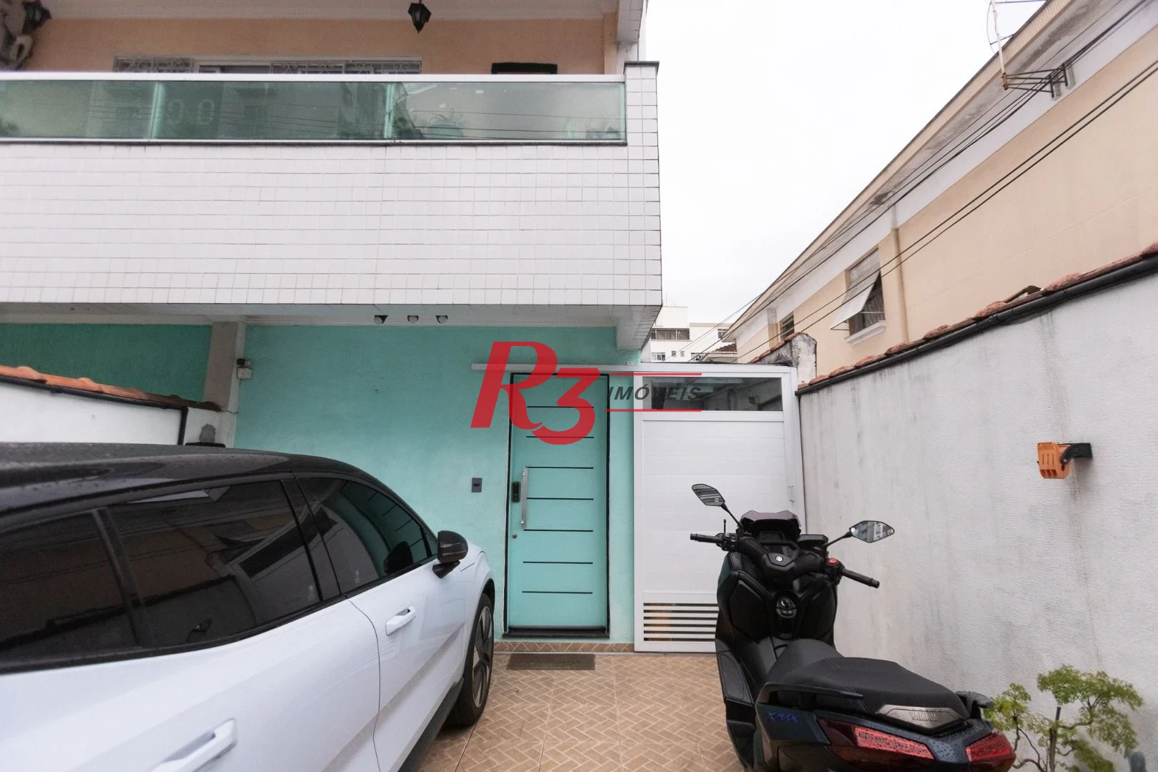 Casa com 3 dormitórios à venda, 200 m² por R$ 1.850.000,00 - Campo Grande - Santos/SP