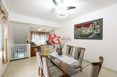 Casa com 3 dormitórios à venda, 200 m² por R$ 1.850.000,00 - Campo Grande - Santos/SP