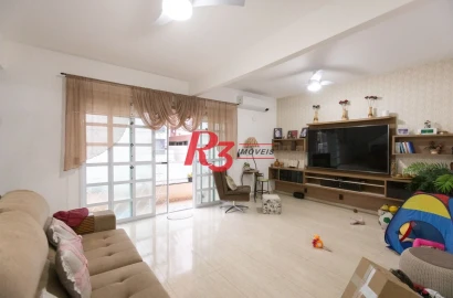 Casa Ampla com 3 Suítes à Venda, 200 m² – Campo Grande, Santos/SP