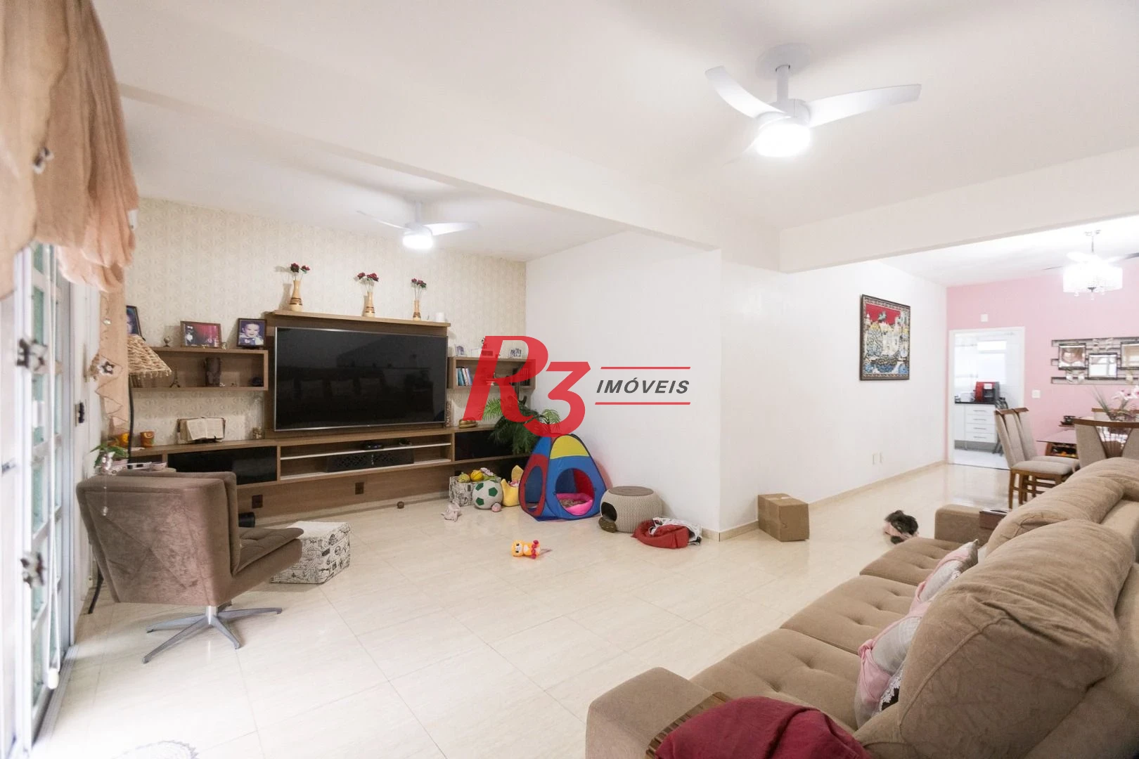 Casa com 3 dormitórios à venda, 200 m² por R$ 1.850.000,00 - Campo Grande - Santos/SP