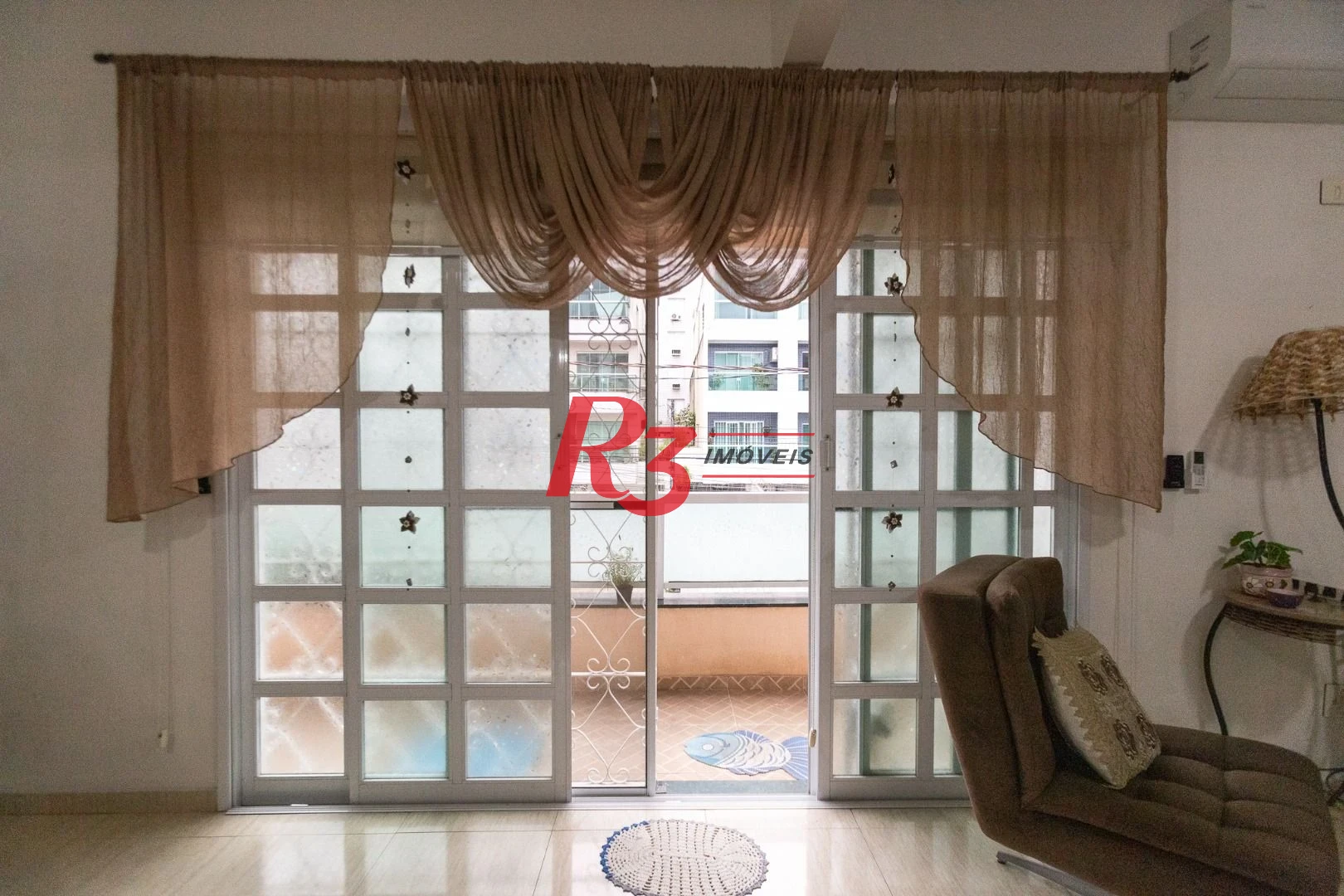 Casa com 3 dormitórios à venda, 200 m² por R$ 1.850.000,00 - Campo Grande - Santos/SP