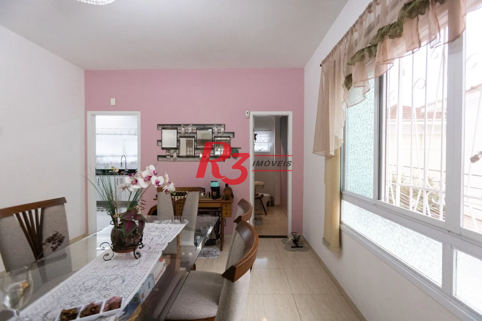 Casa com 3 dormitórios à venda, 200 m² por R$ 1.850.000,00 - Campo Grande - Santos/SP