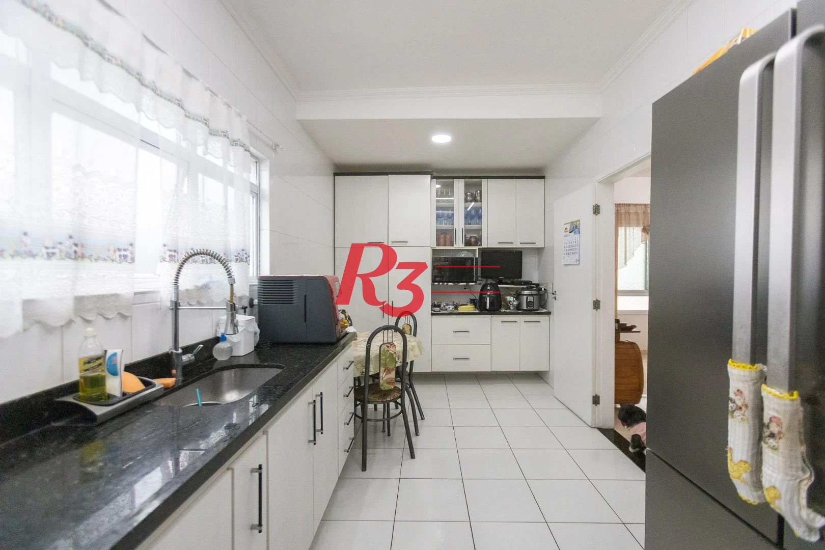 Casa com 3 dormitórios à venda, 200 m² por R$ 1.850.000,00 - Campo Grande - Santos/SP