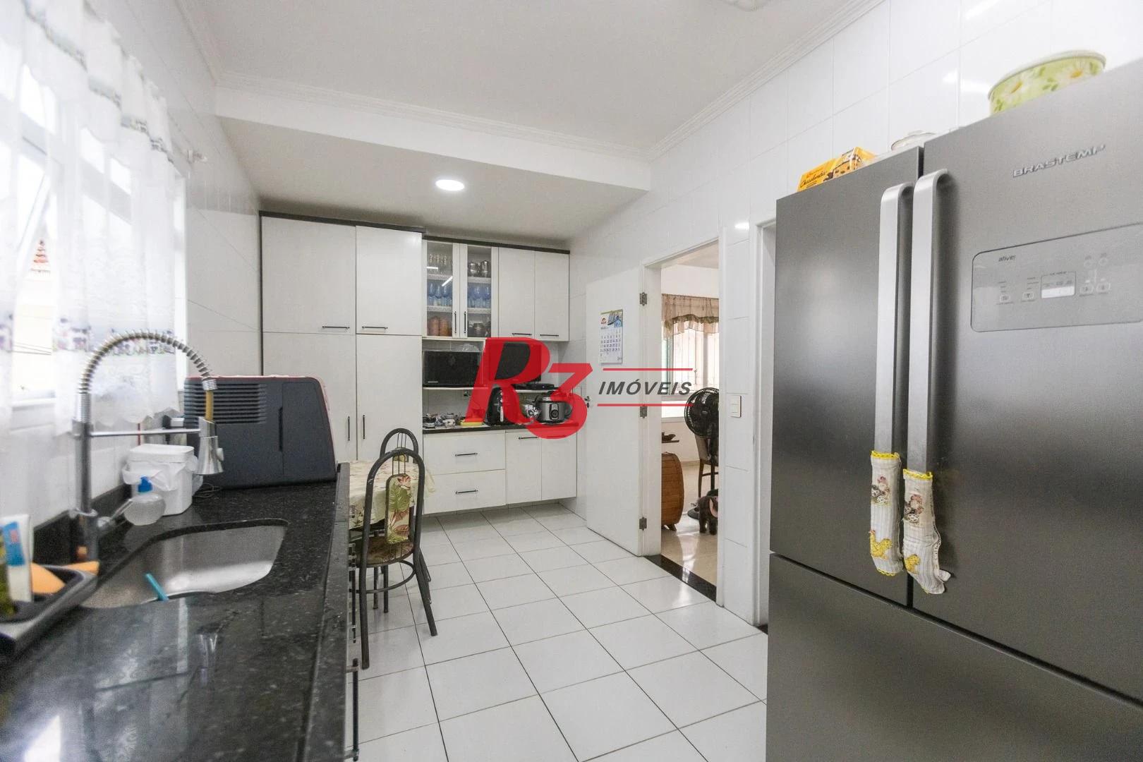 Casa com 3 dormitórios à venda, 200 m² por R$ 1.850.000,00 - Campo Grande - Santos/SP