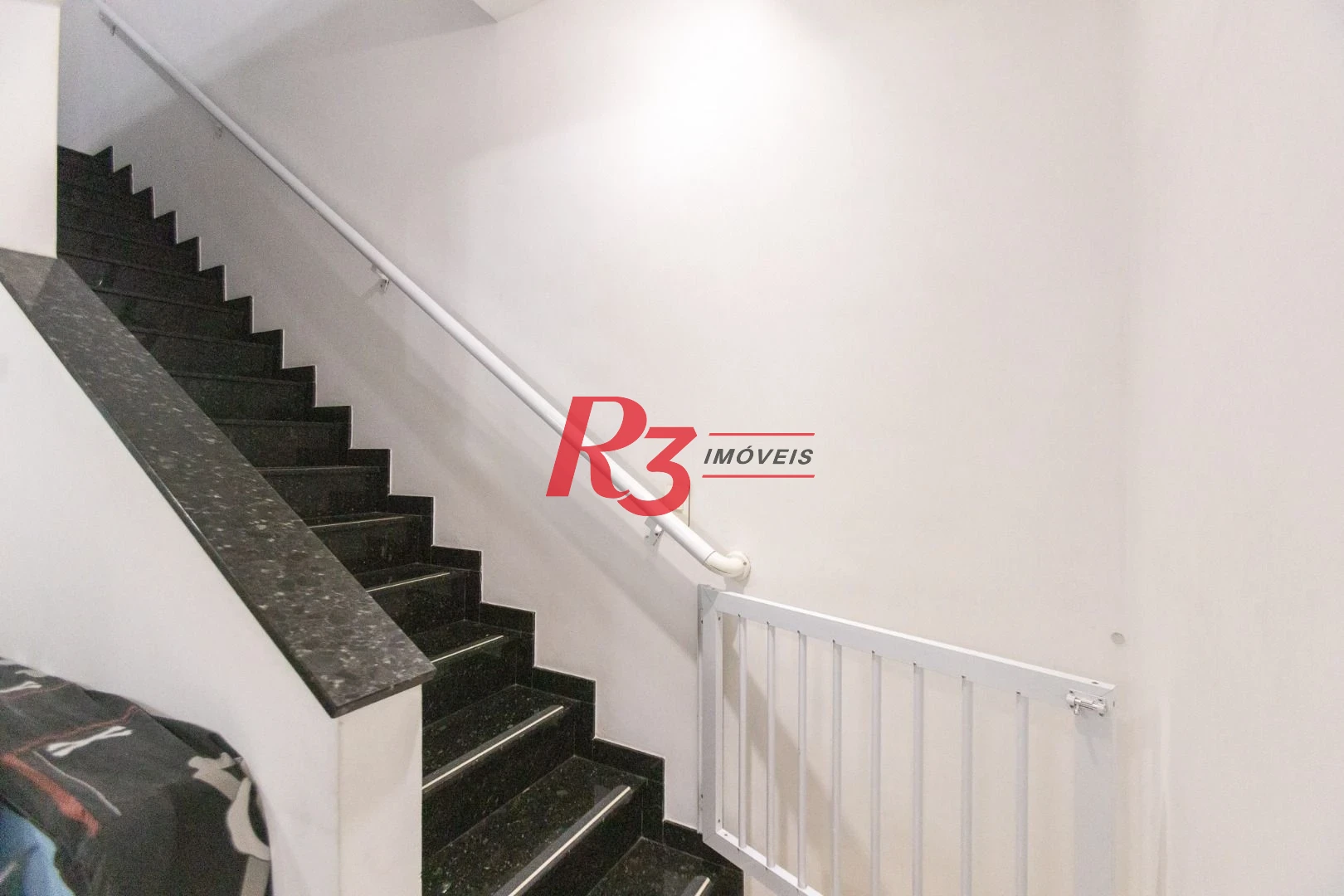 Casa com 3 dormitórios à venda, 200 m² por R$ 1.850.000,00 - Campo Grande - Santos/SP