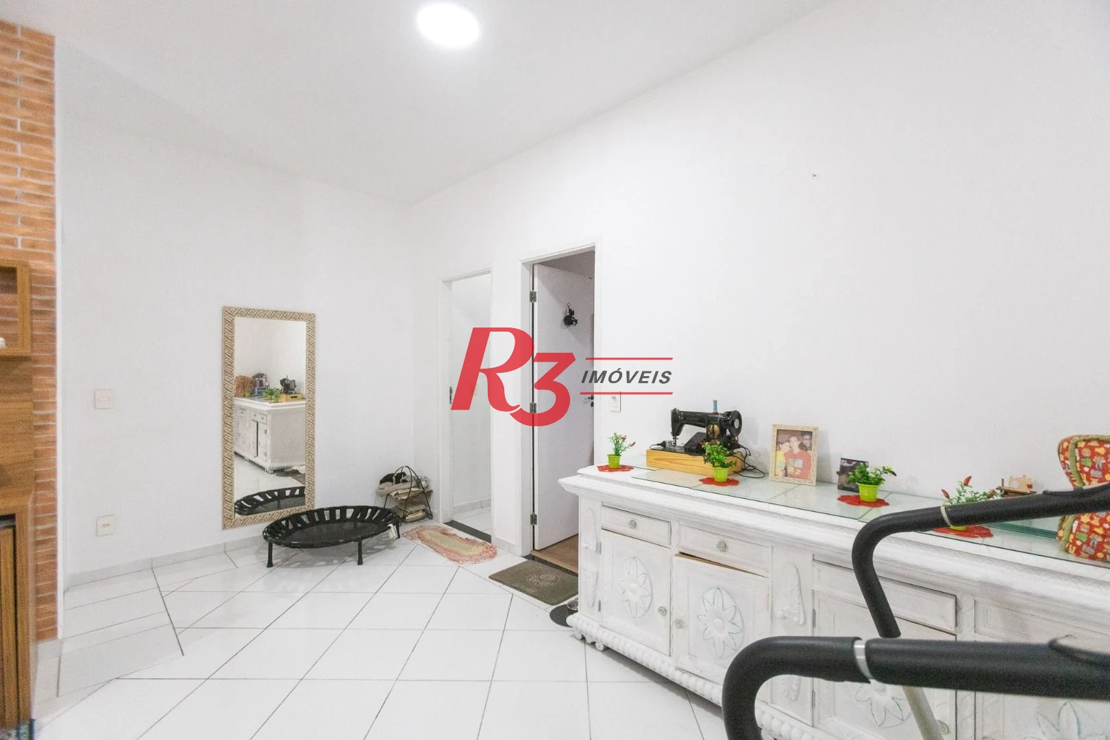 Casa com 3 dormitórios à venda, 200 m² por R$ 1.850.000,00 - Campo Grande - Santos/SP