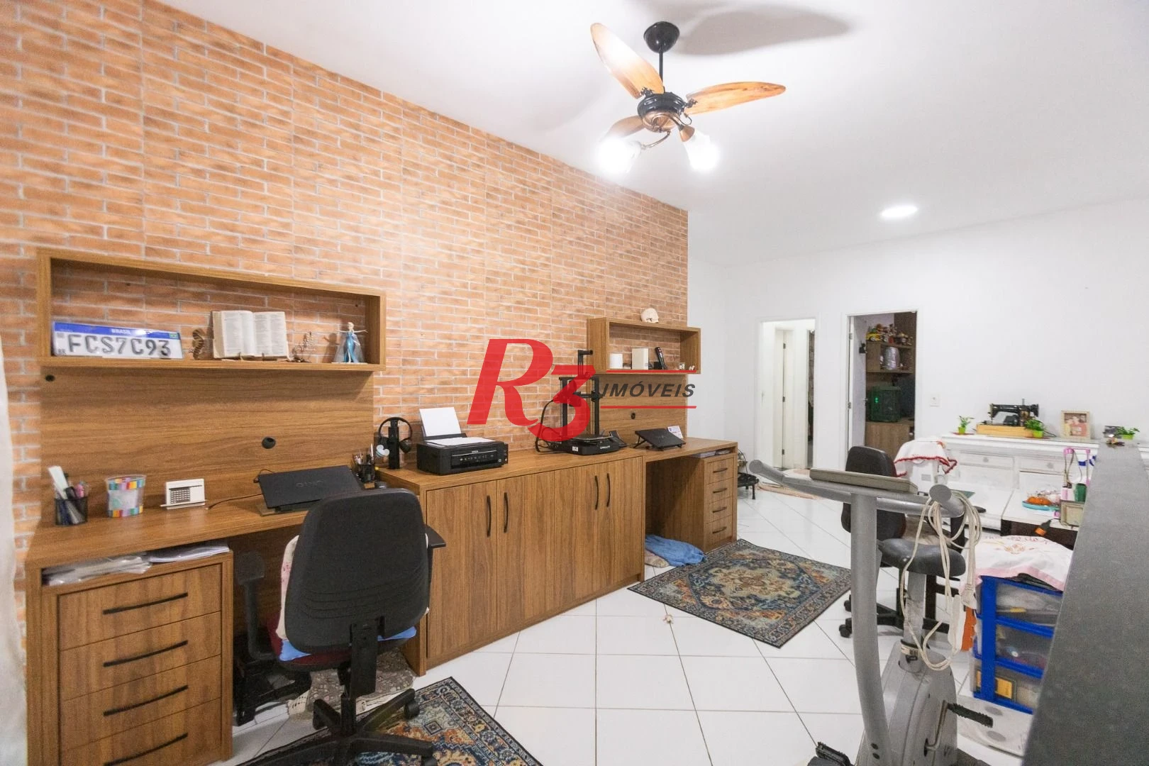 Casa com 3 dormitórios à venda, 200 m² por R$ 1.850.000,00 - Campo Grande - Santos/SP