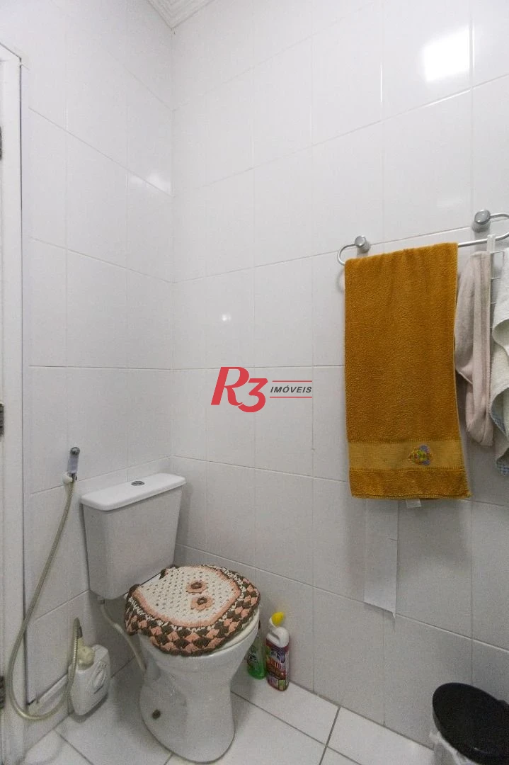 Casa com 3 dormitórios à venda, 200 m² por R$ 1.850.000,00 - Campo Grande - Santos/SP