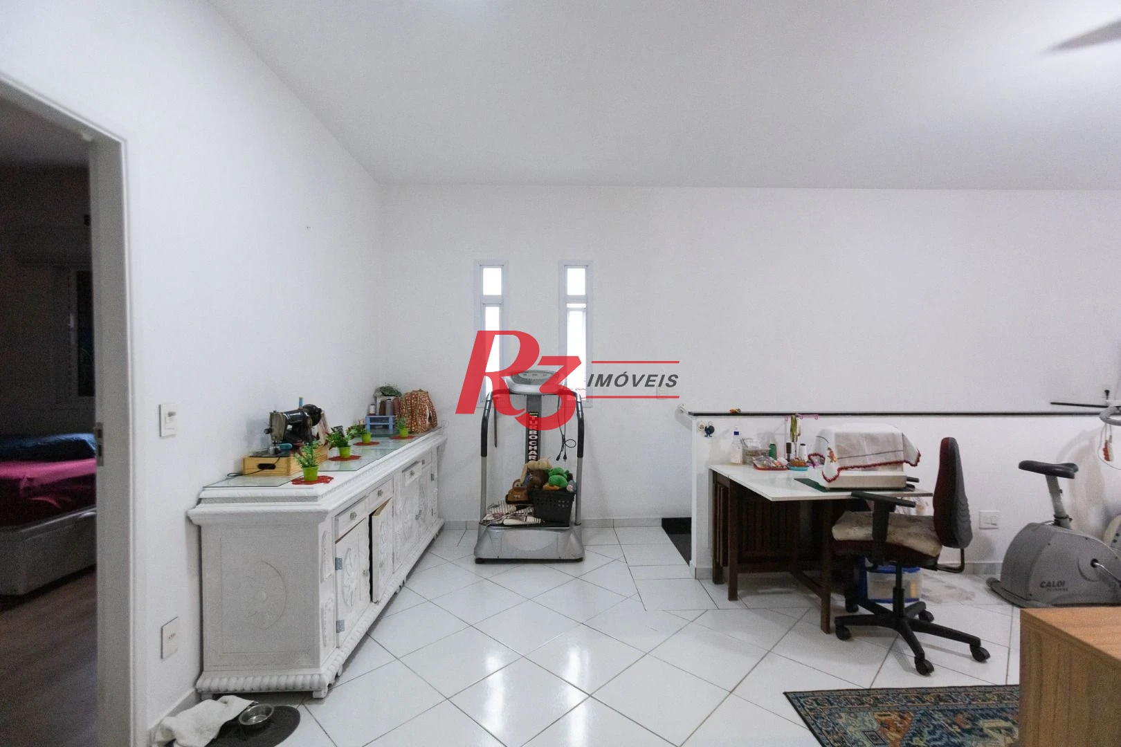 Casa com 3 dormitórios à venda, 200 m² por R$ 1.850.000,00 - Campo Grande - Santos/SP