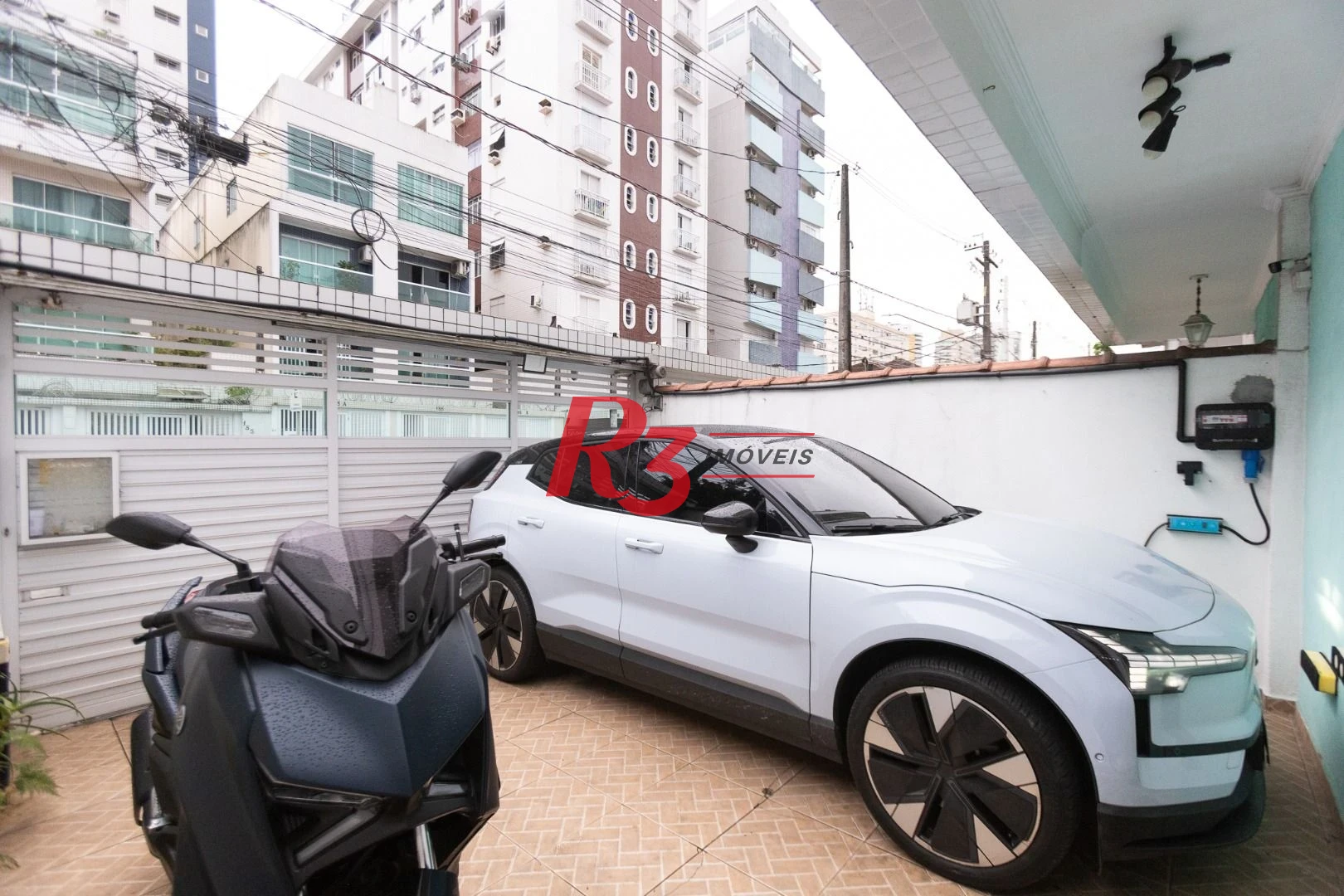 Casa com 3 dormitórios à venda, 200 m² por R$ 1.850.000,00 - Campo Grande - Santos/SP