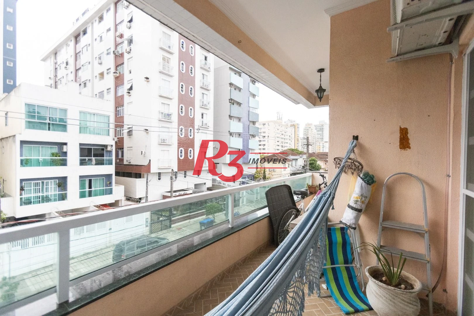 Casa com 3 dormitórios à venda, 200 m² por R$ 1.850.000,00 - Campo Grande - Santos/SP