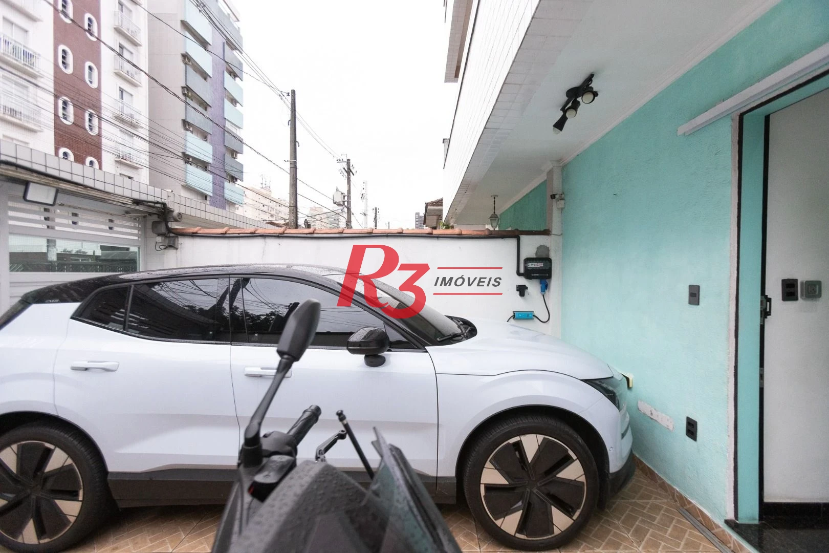 Casa com 3 dormitórios à venda, 200 m² por R$ 1.850.000,00 - Campo Grande - Santos/SP