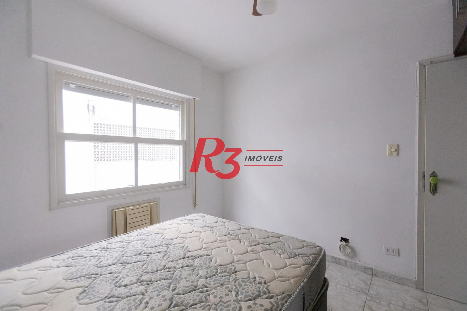 Apartamento com 1 dormitório à venda, 63 m² por R$ 385.000,00 - Aparecida - Santos/SP