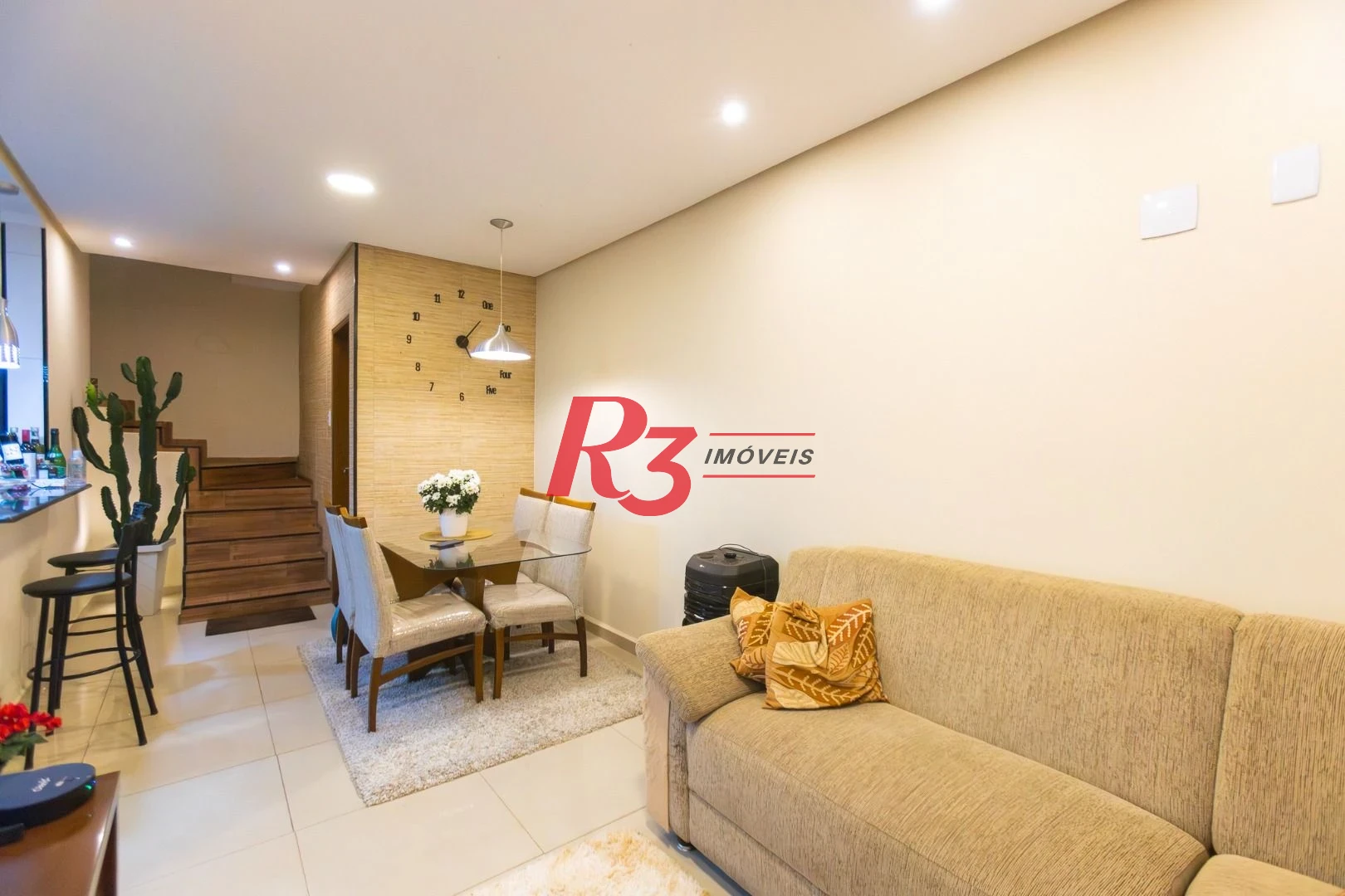 Casa com 3 dormitórios à venda, 90 m² por R$ 375.000,00 - Vila São Jorge - Santos/SP