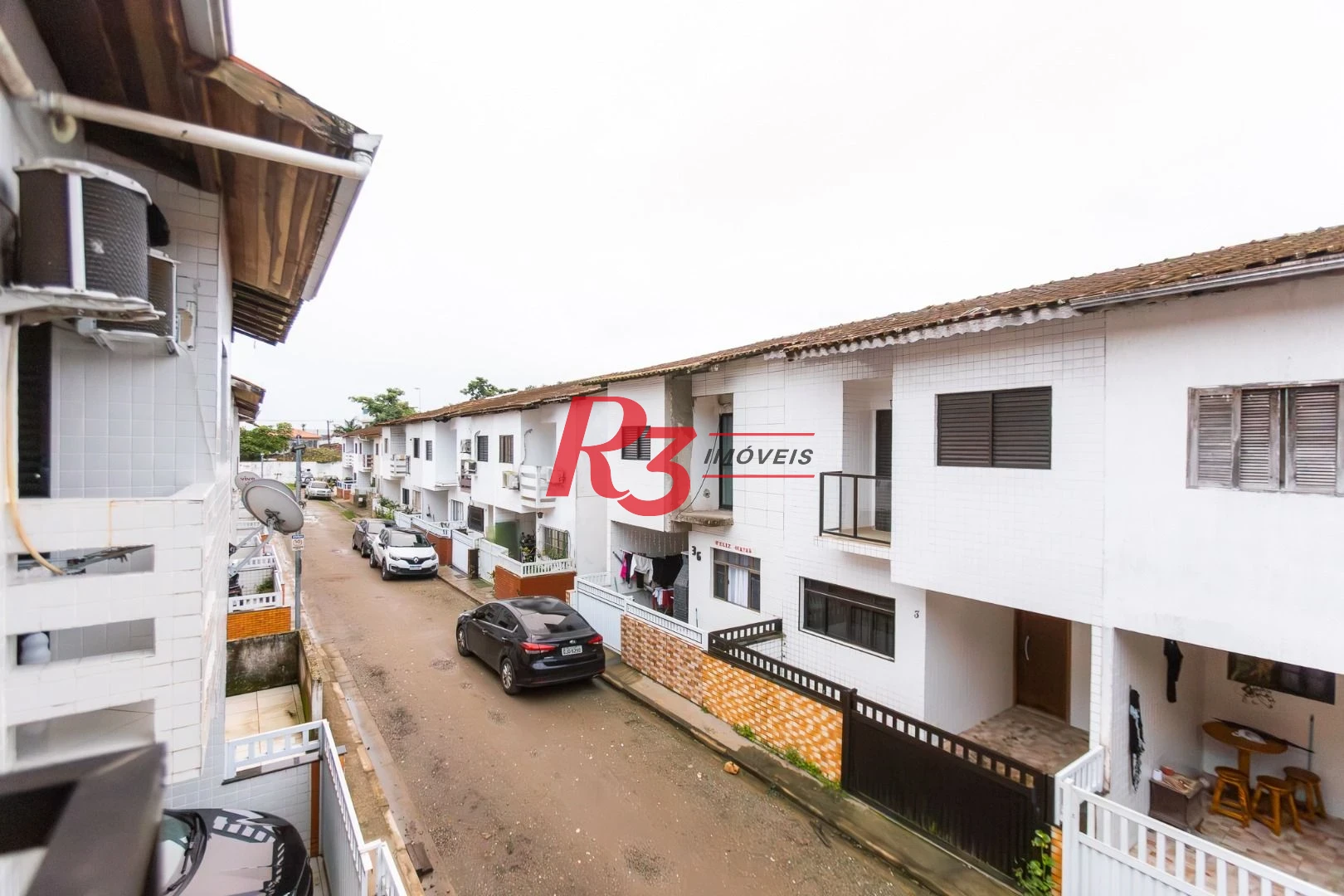 Casa com 3 dormitórios à venda, 90 m² por R$ 375.000,00 - Vila São Jorge - Santos/SP