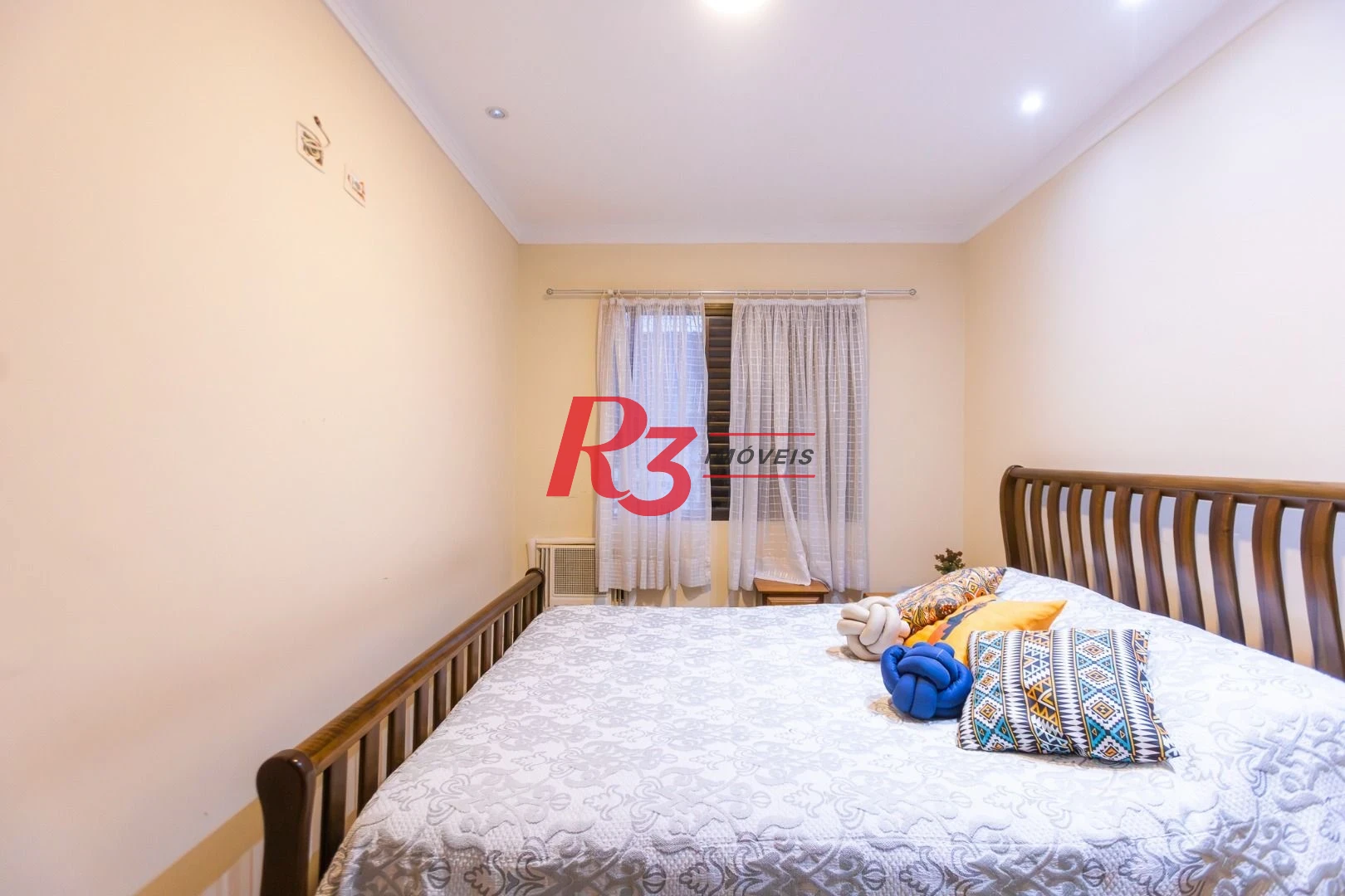 Casa com 3 dormitórios à venda, 90 m² por R$ 375.000,00 - Vila São Jorge - Santos/SP