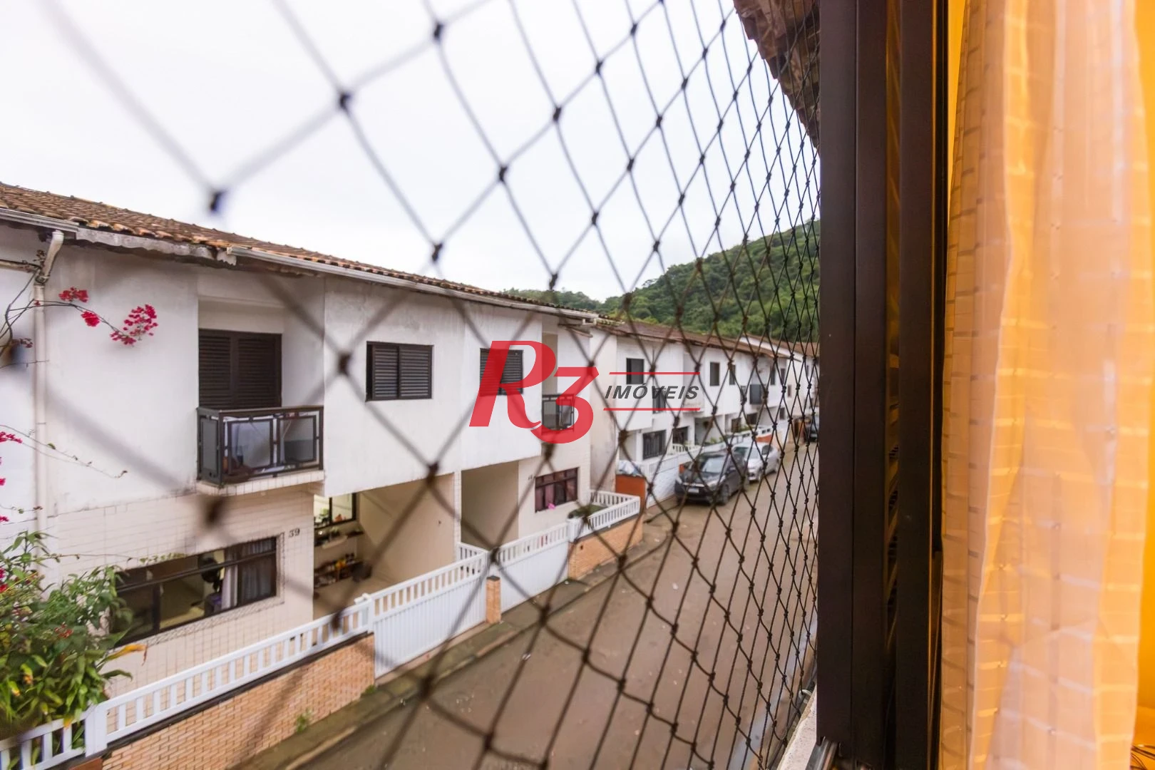 Casa com 3 dormitórios à venda, 90 m² por R$ 375.000,00 - Vila São Jorge - Santos/SP