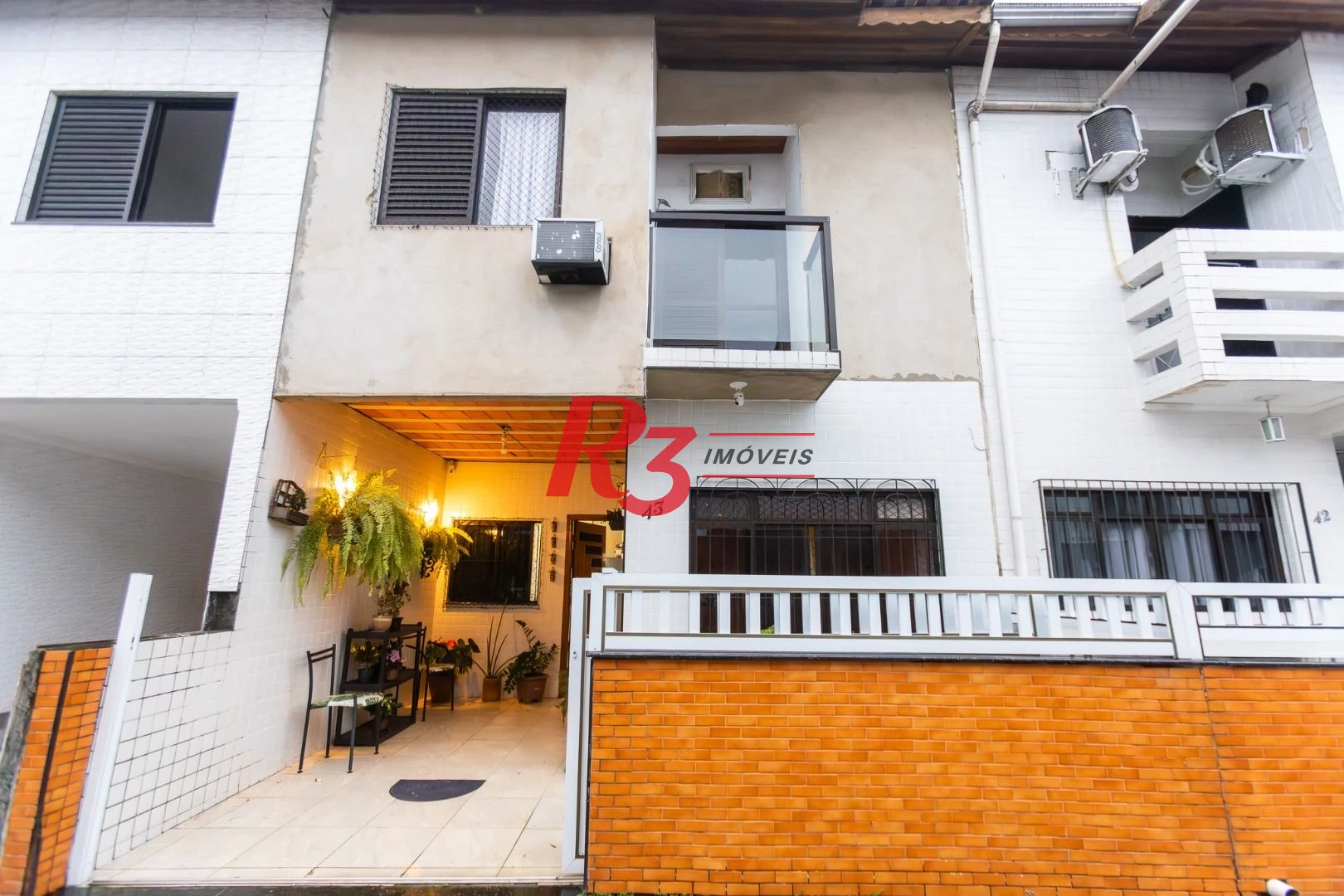 Casa com 3 dormitórios à venda, 90 m² por R$ 375.000,00 - Vila São Jorge - Santos/SP