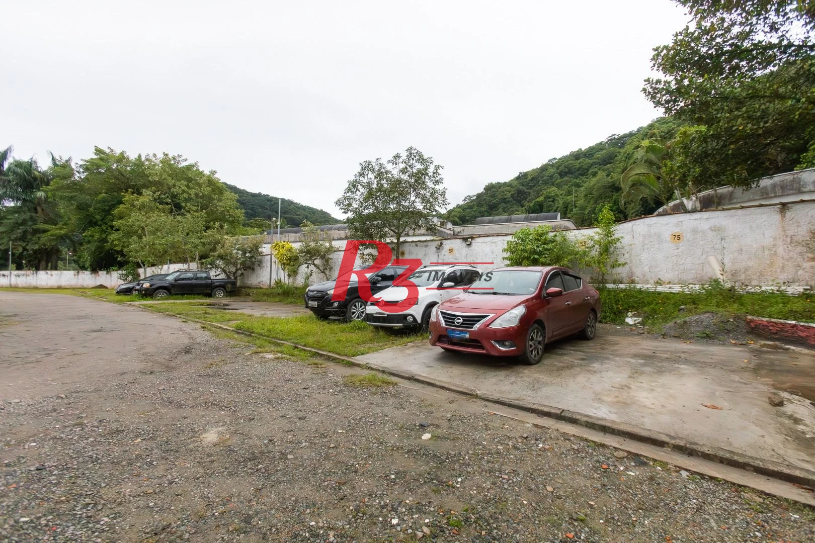 Casa com 3 dormitórios à venda, 90 m² por R$ 375.000,00 - Vila São Jorge - Santos/SP